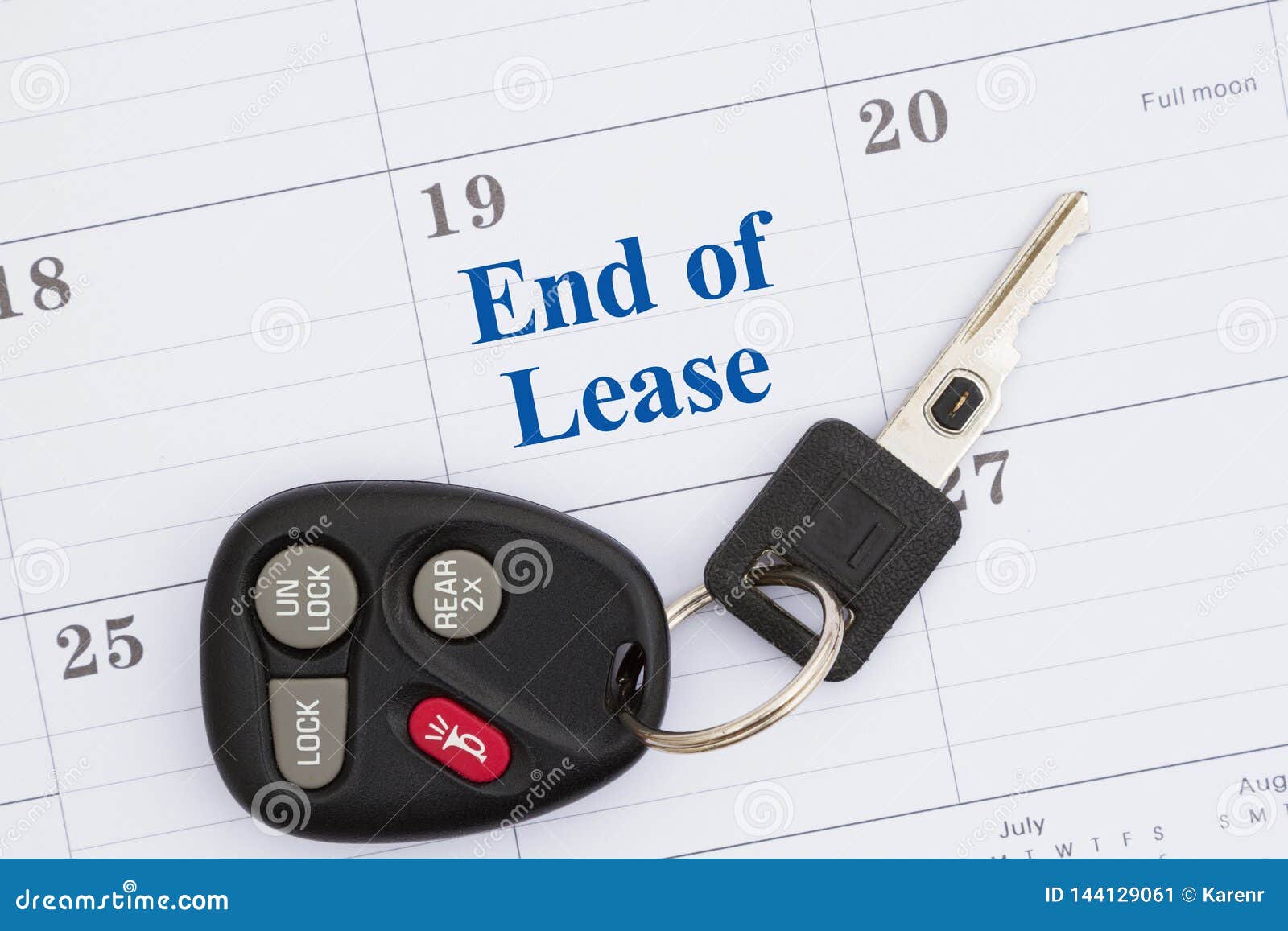 end of lease message with monthly calendar with car keys