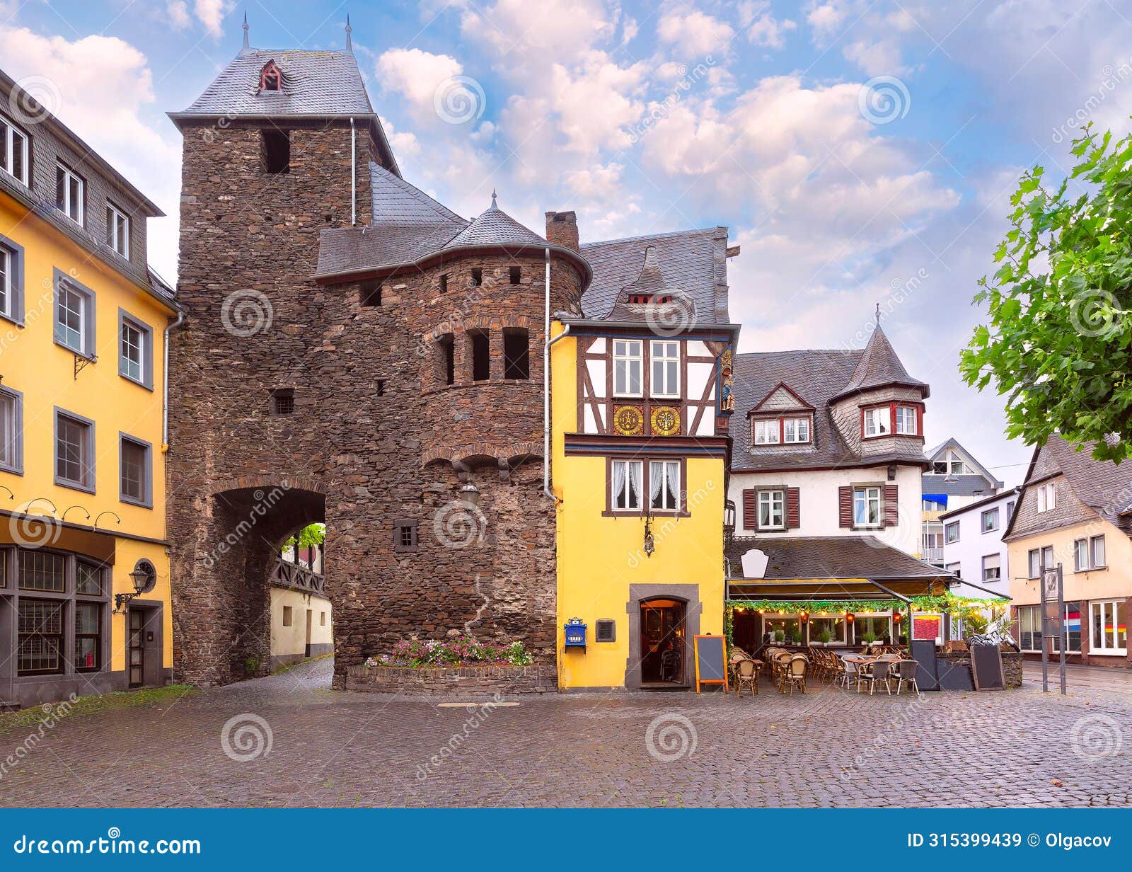 enderttor gate, cochem, germany