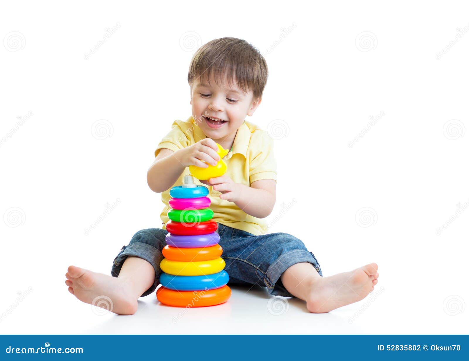 Bébé Jouant Avec Un Jouet Pyramide Mignon Petit Garçon Joue Avec