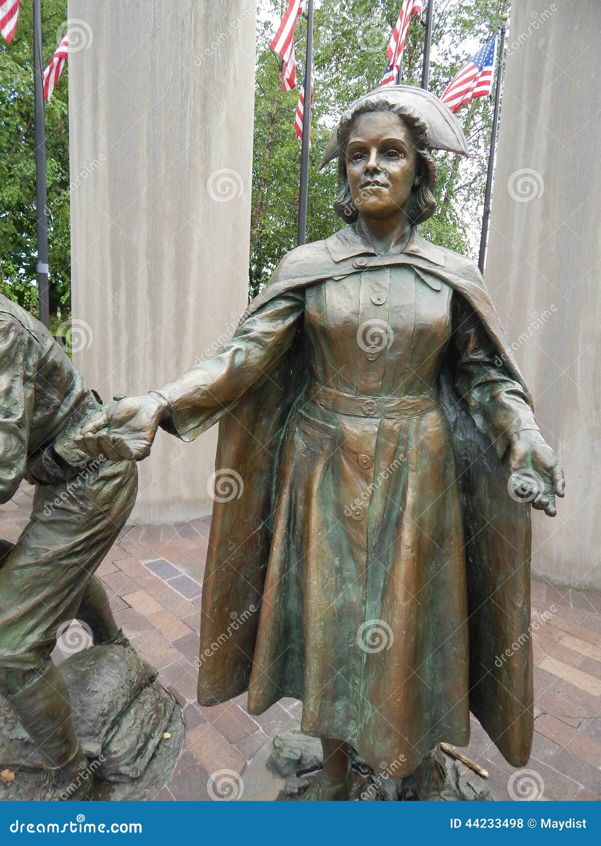 Enfermera De Sexo Femenino Statue De La Segunda Guerra Mundial Foto De Archivo Editorial