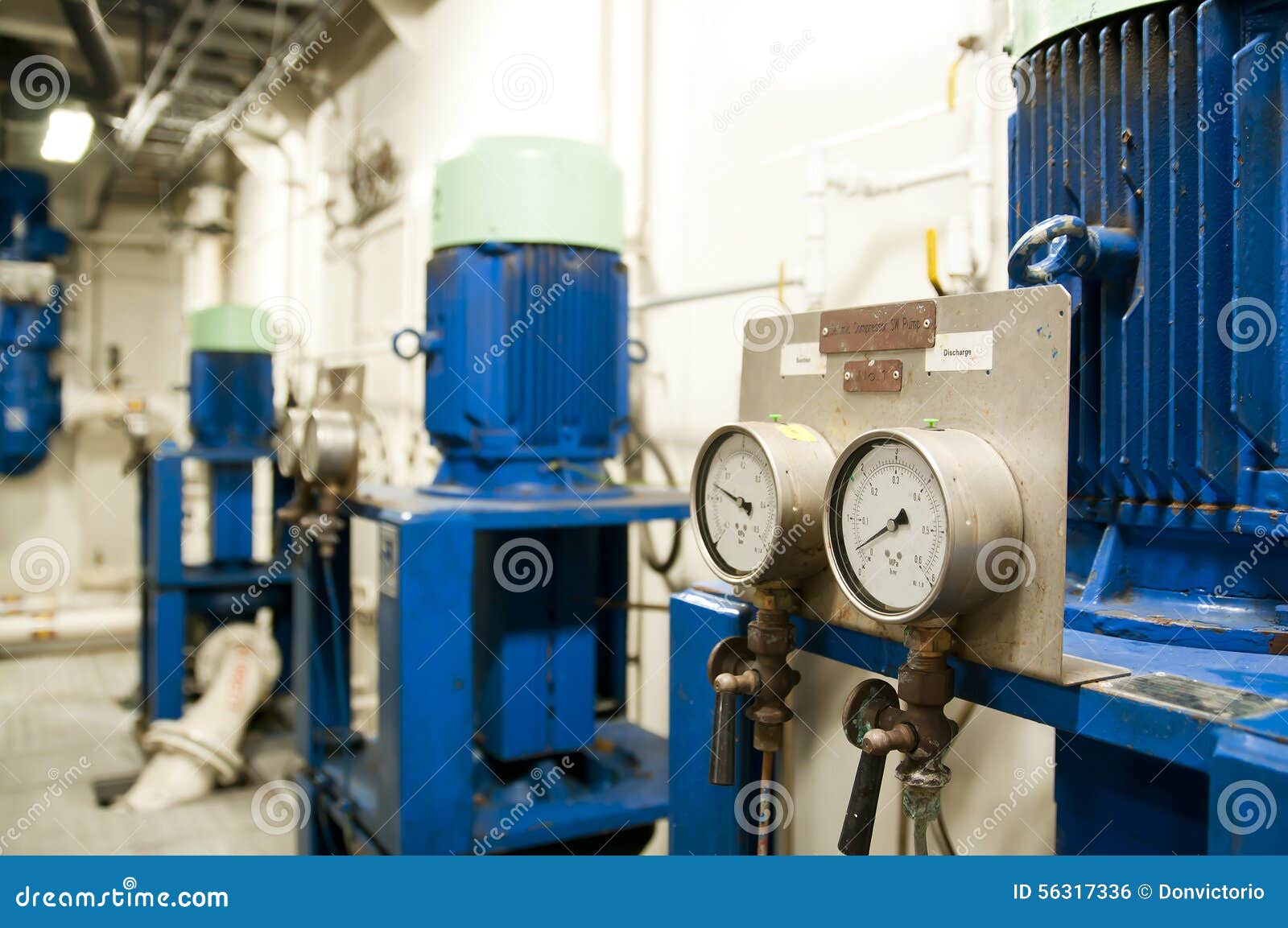 Engine Room on Offshore - and Gauges Stock - Image of fuel: 56317336