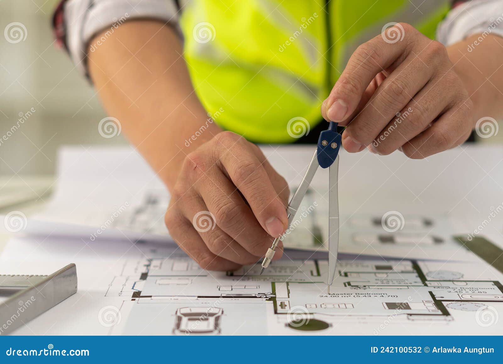 Engineers are Designing Houses for Architectural Projects. Engineering