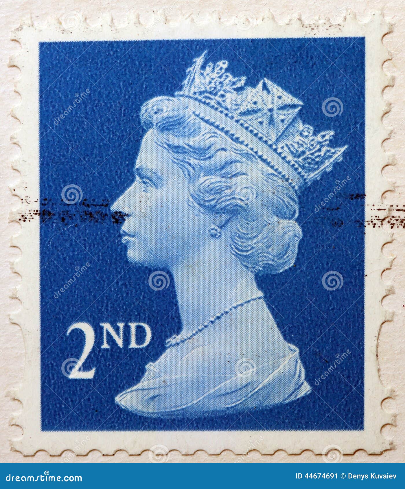 Englisch Benutzte Die Briefmarke Der Zweiten Klasse Die Portrat Der Konigin Elizabeth 2 Zeigt Redaktionelles Foto Bild Von Briefmarke Zweiten