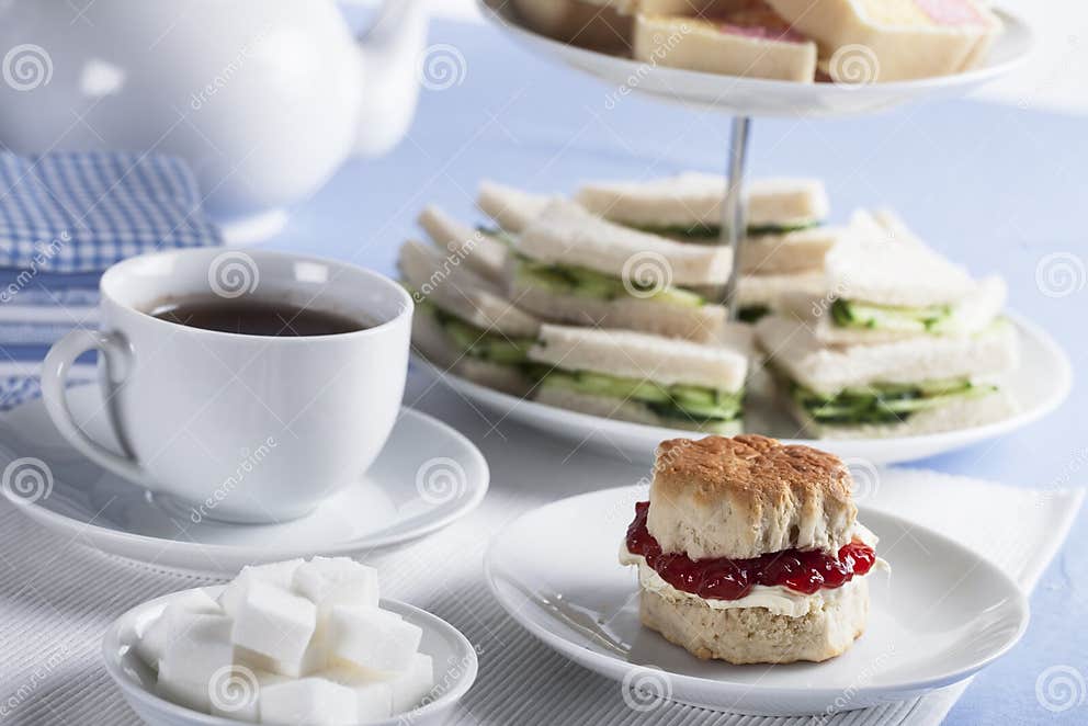 Englische TeeZeit stockbild. Bild von nachmittag, englisch 36369731