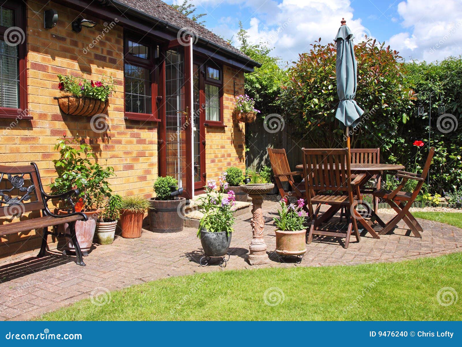 An English Back Garden Stock Photo - Image: 9476240