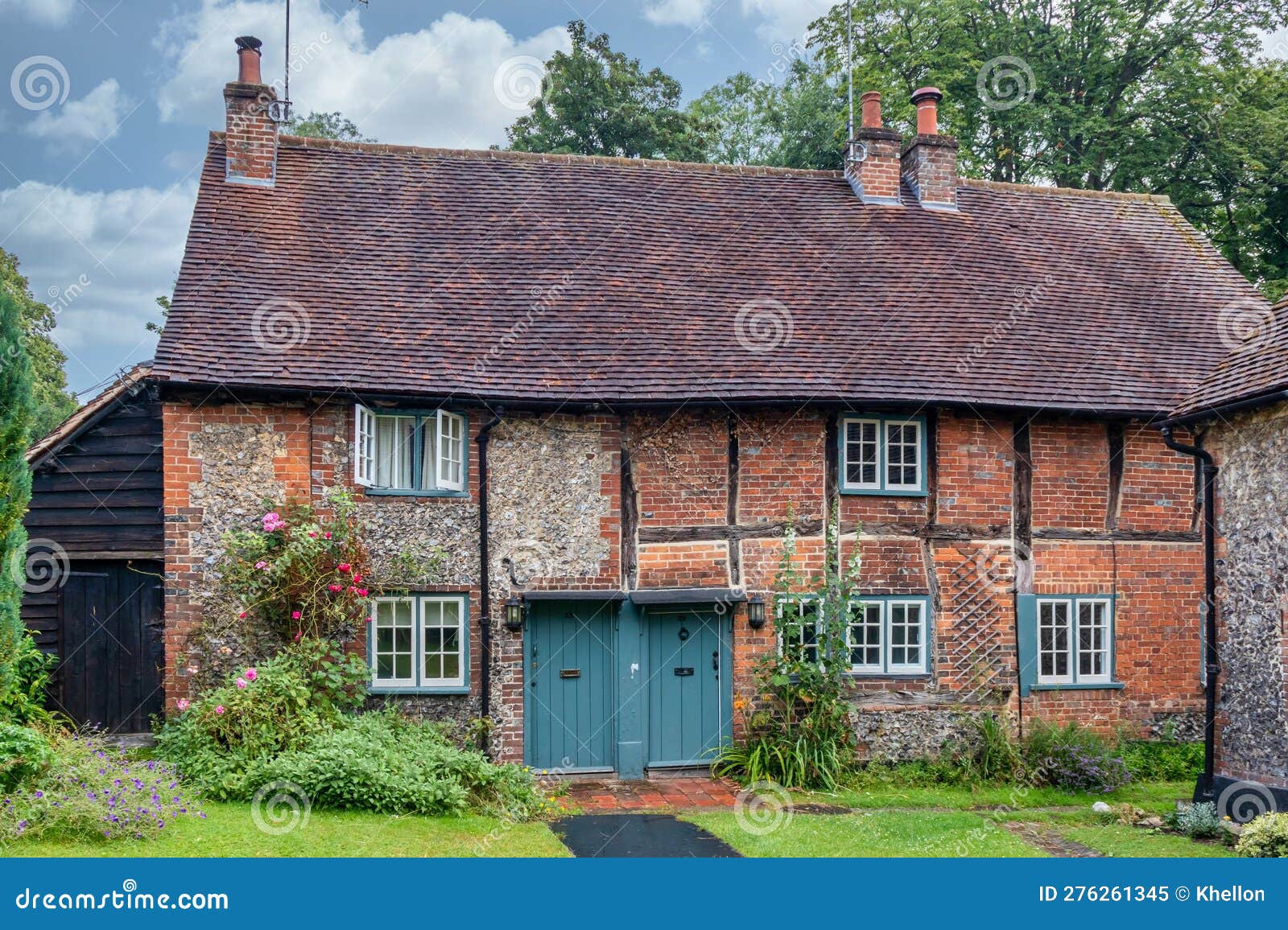 english country cottages in west wycombe,