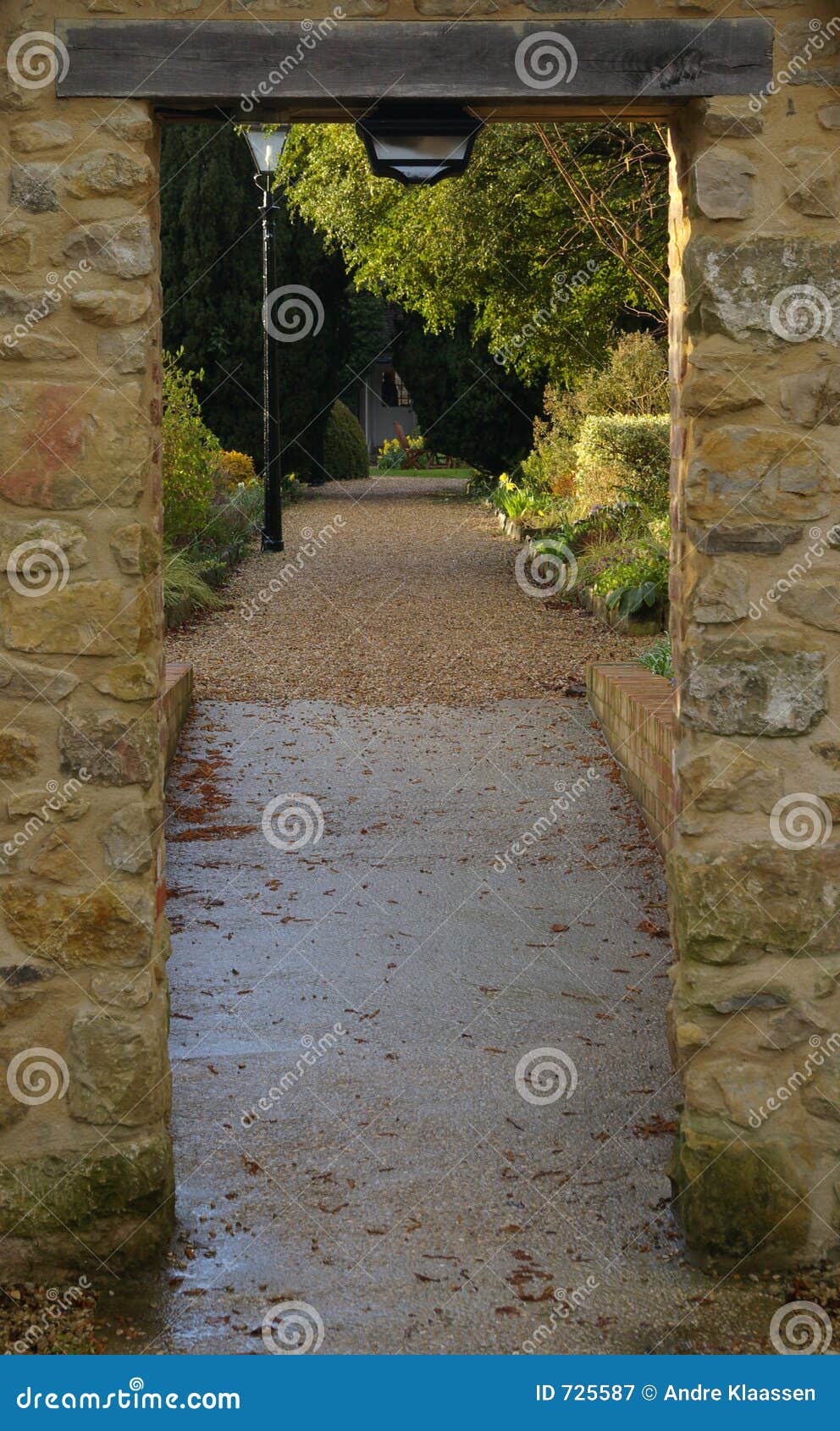 english garden passage