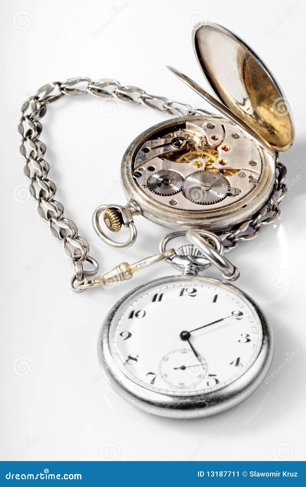 Engranajes Del Reloj Imagen De Archivo Imagen De Bolsillo 13187711 engranajes-del-reloj-imagen-de-archivo-imagen-de-bolsillo-13187711