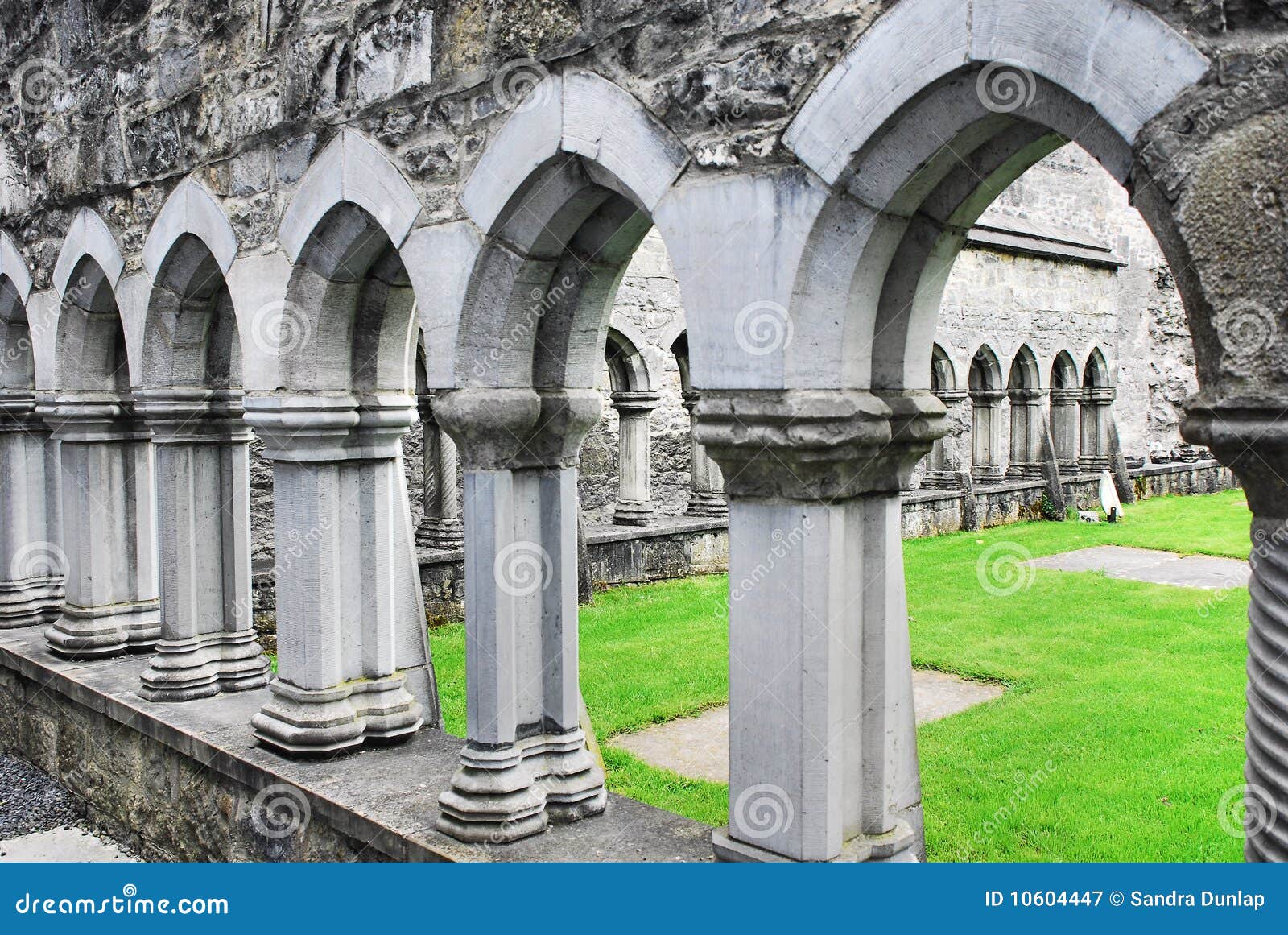 ennis abbey cloister