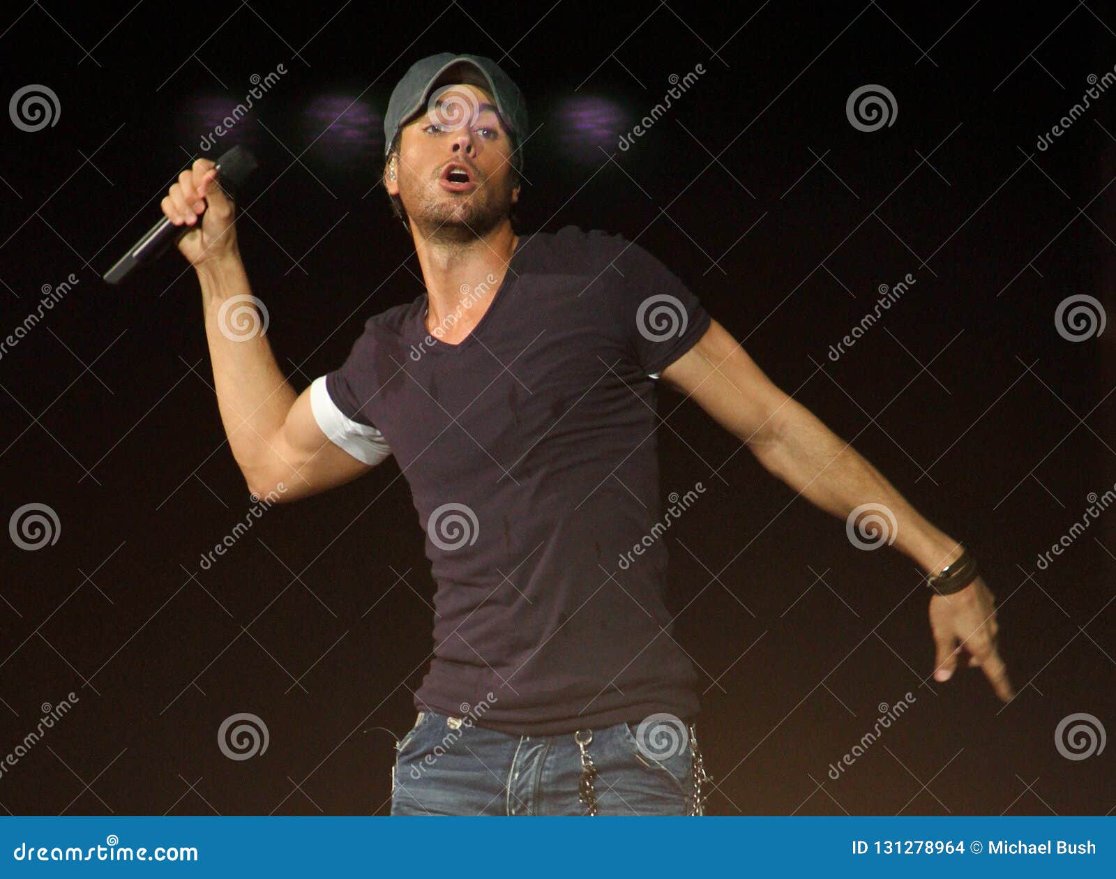 Enrique Iglesias in Concert