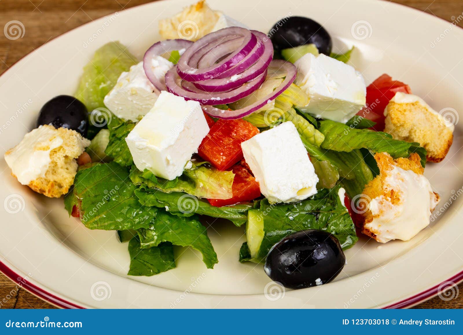 Ensalada Griega Con Queso Feta Foto de archivo Imagen de tapa