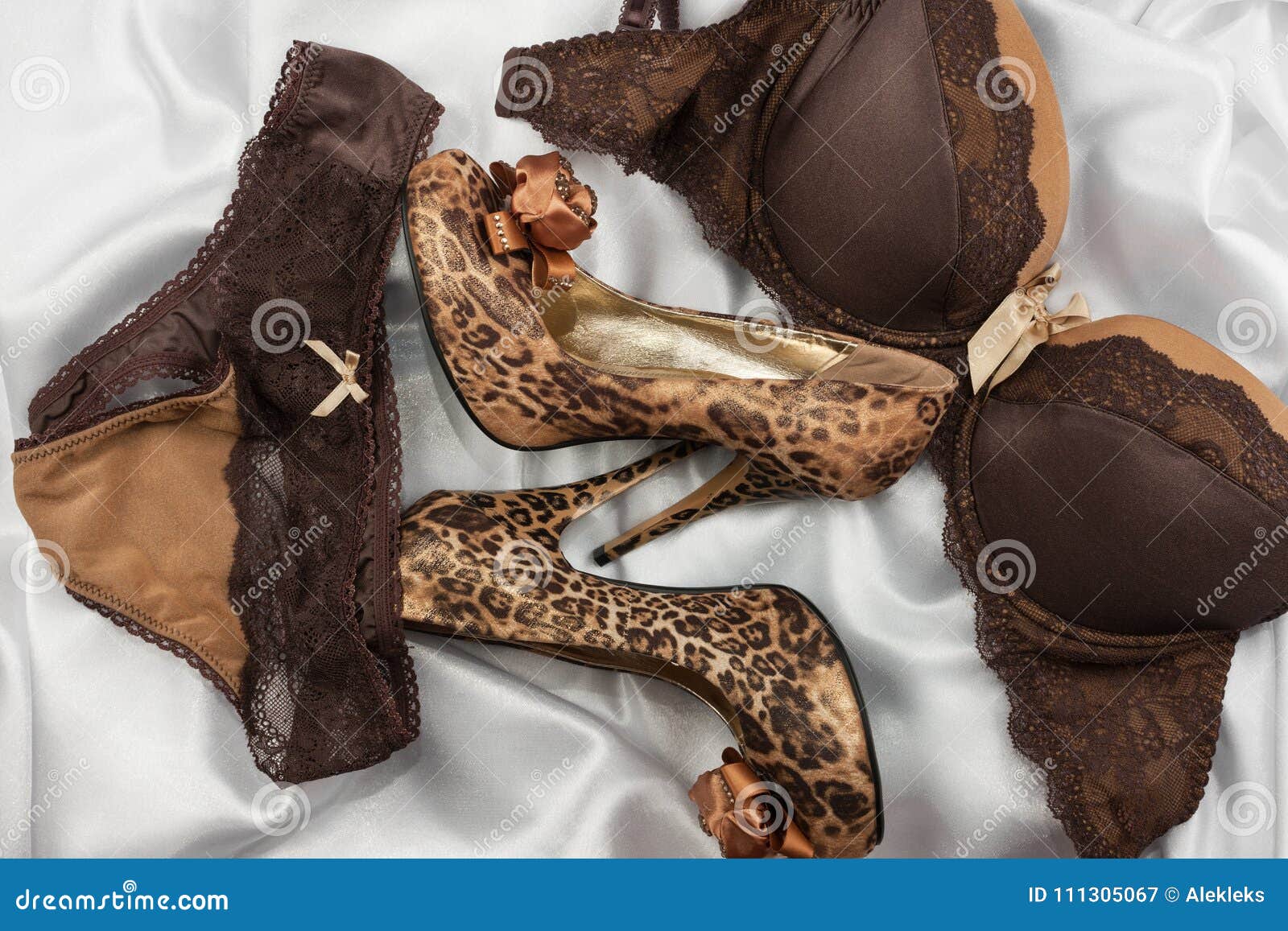 ensemble lingerie leopard