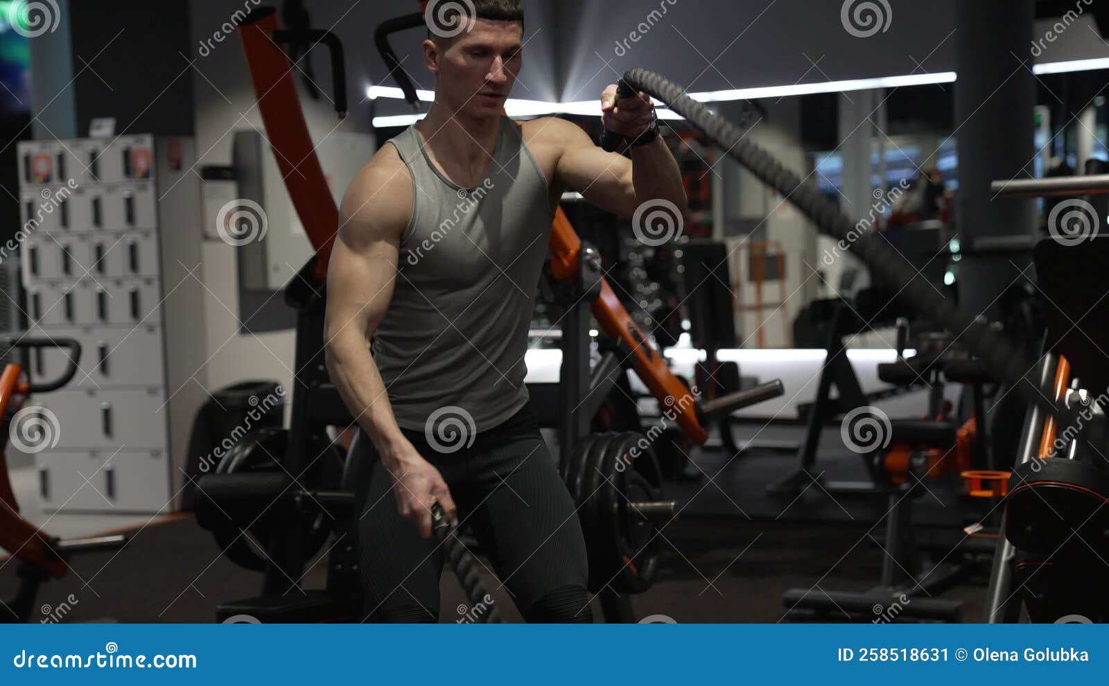 Photo libre de droit de Musculation Corde De Bataille banque d