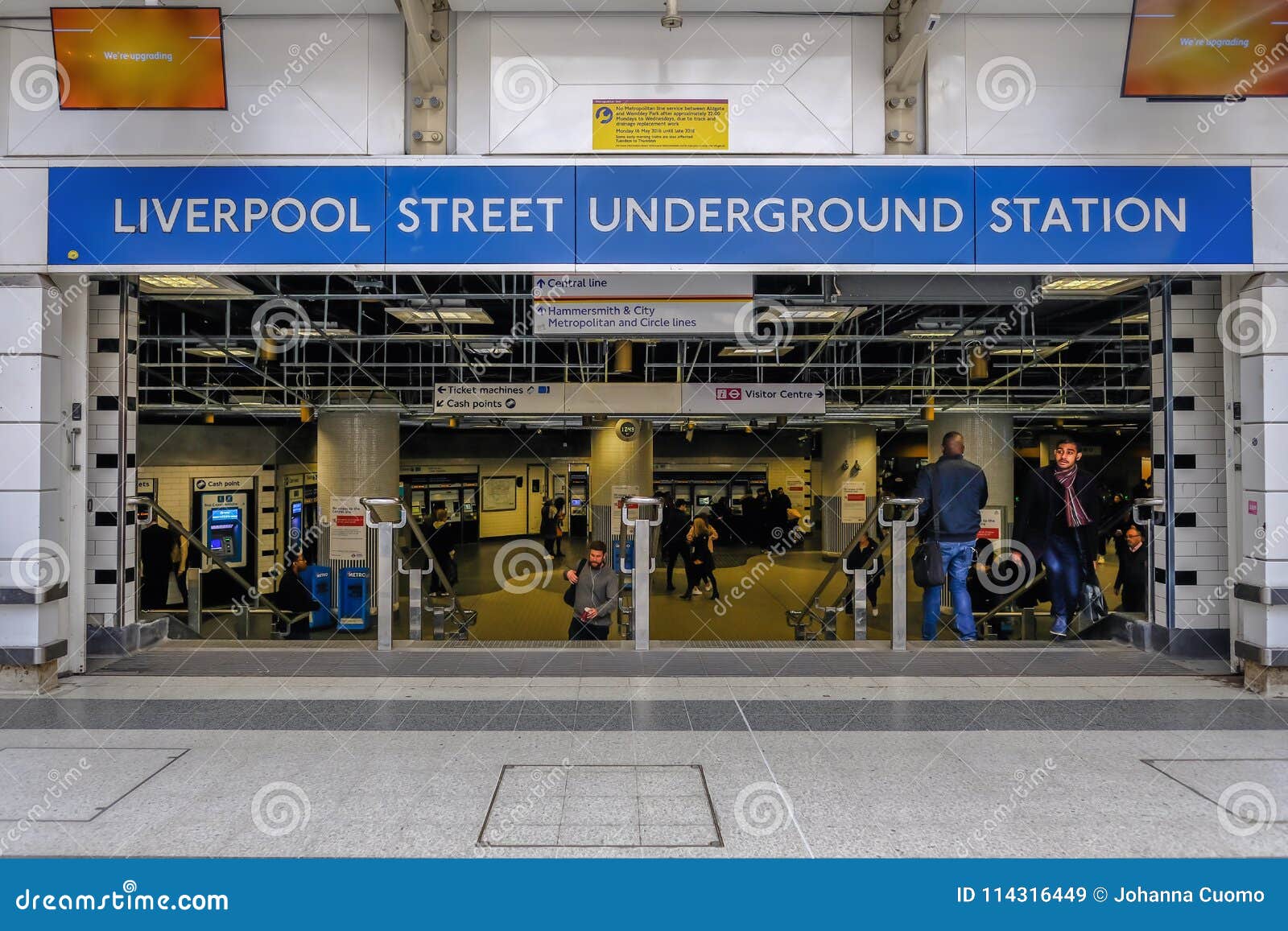 Entrada a La Estación Del Metro En Mainline De La Calle De Liverpool Imagen de archivo editorial - Imagen de ocupado, tren: 114316449 Entrada a La Estación Del Metro En Mainline De La Calle De Liverpool Imagen de archivo editorial - Imagen de ocupado, tren: 114316449