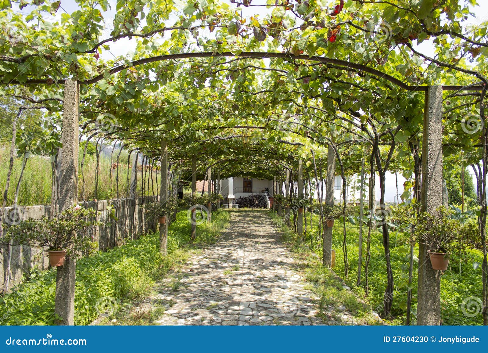 Entrada Portuguesa De La Casa De Campo Foto de archivo Imagen de
