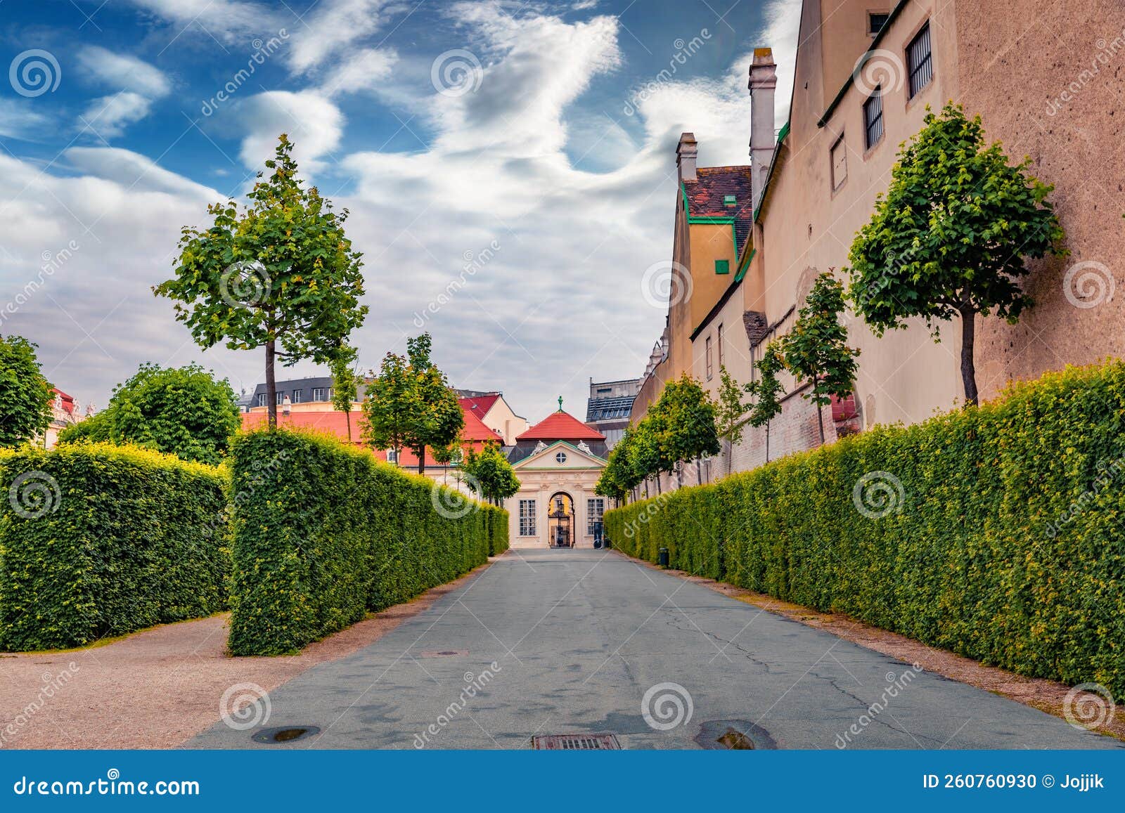 entrance in belvedere park, built by johann lukas von hildebrandt for prince eugene of savoy