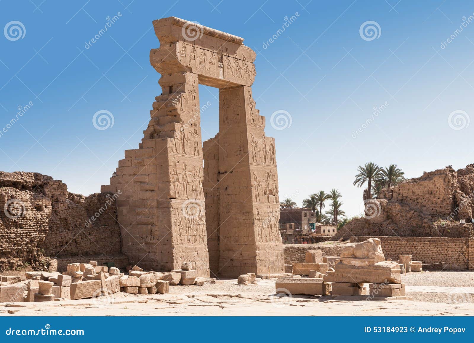 entrance of egyptian dendera temple