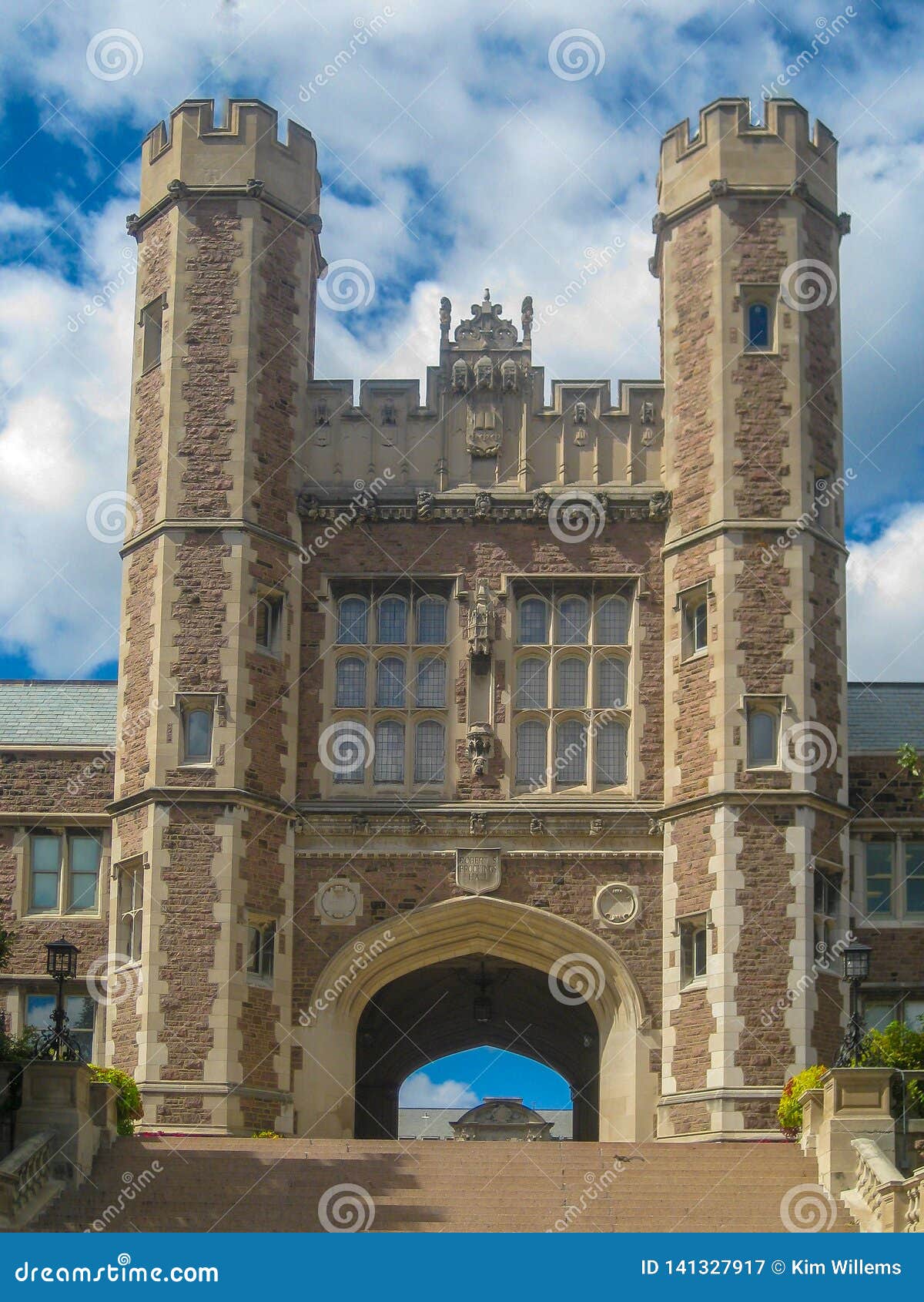 entrance to high ranked washington university in st. louis