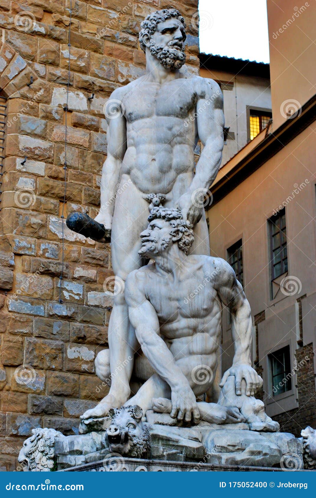 entrance of palazzo vecchio, hercules killing caco