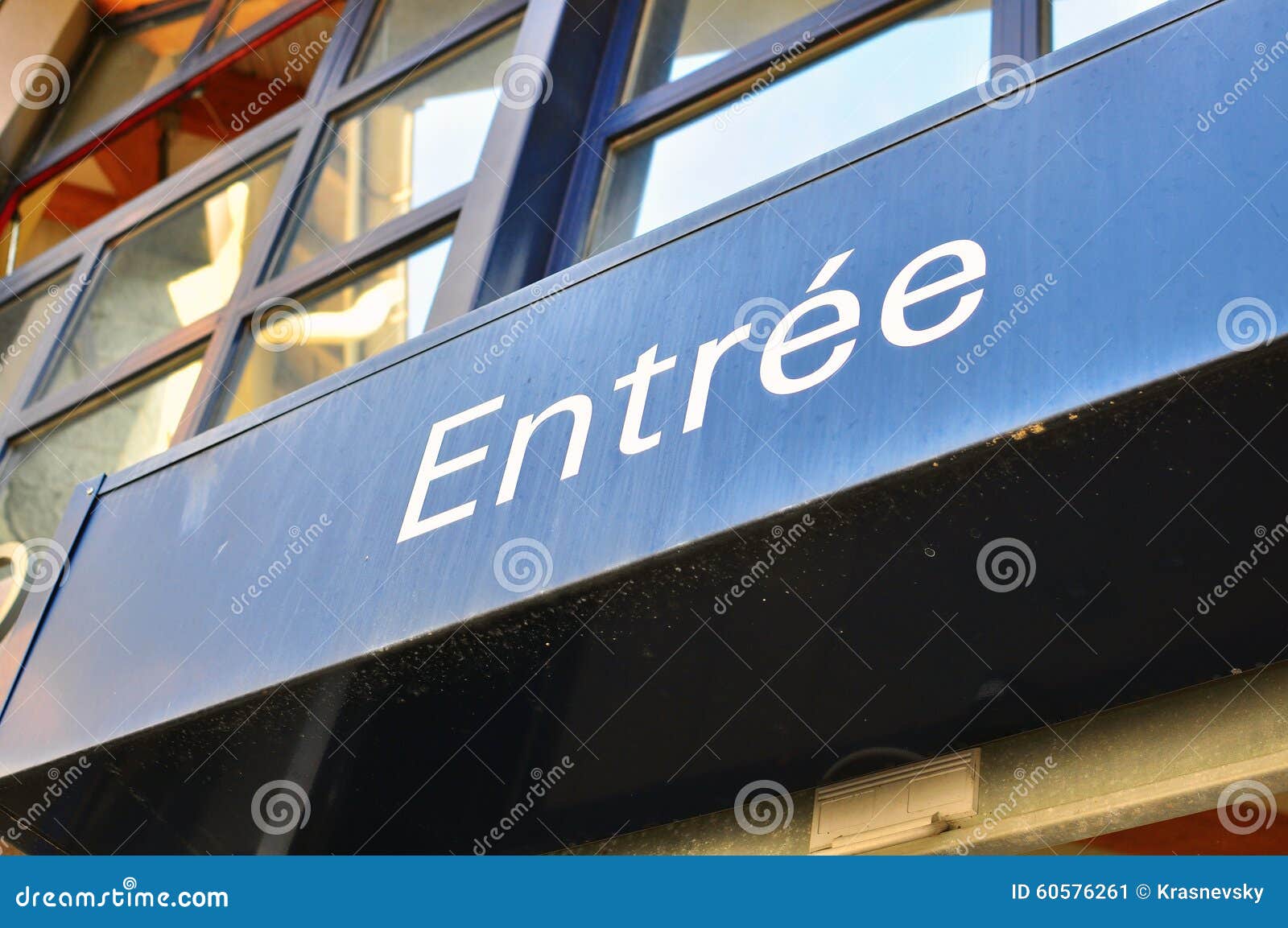 Entrance sign in french stock image. Image of airport 60576261