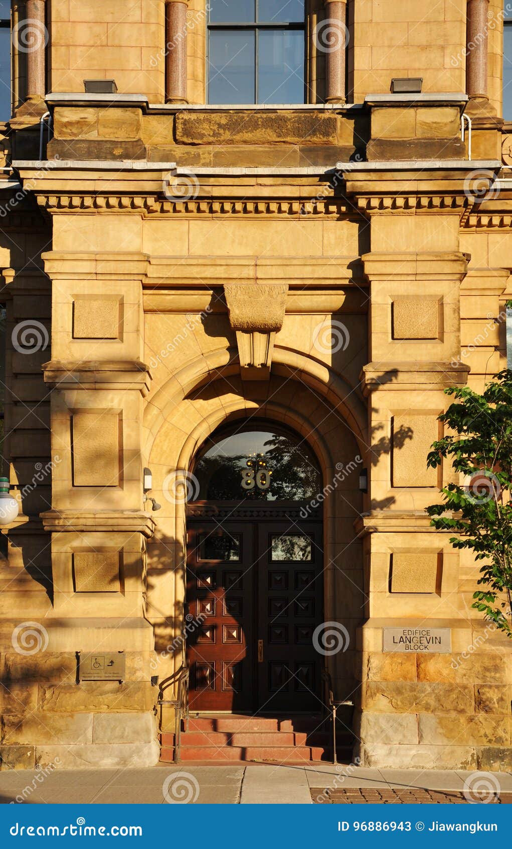 entrance to langevin block, ottawa