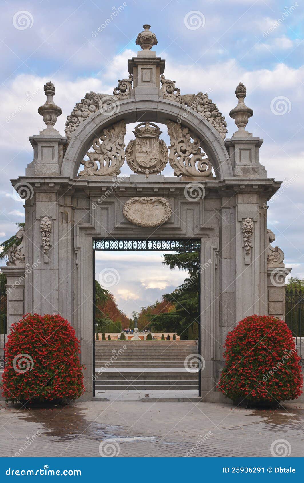 entrance to the parque del buen