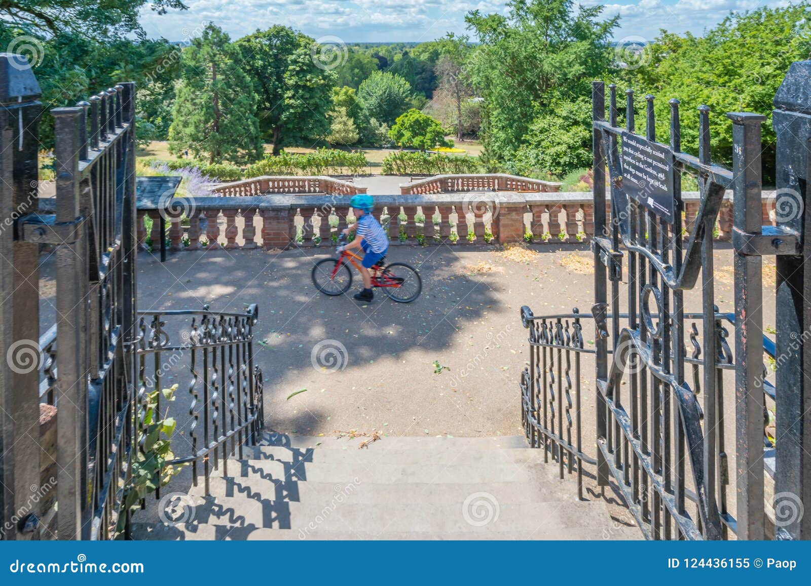 Entrance To The Terrace Gardens Editorial Image Image Of Beauty