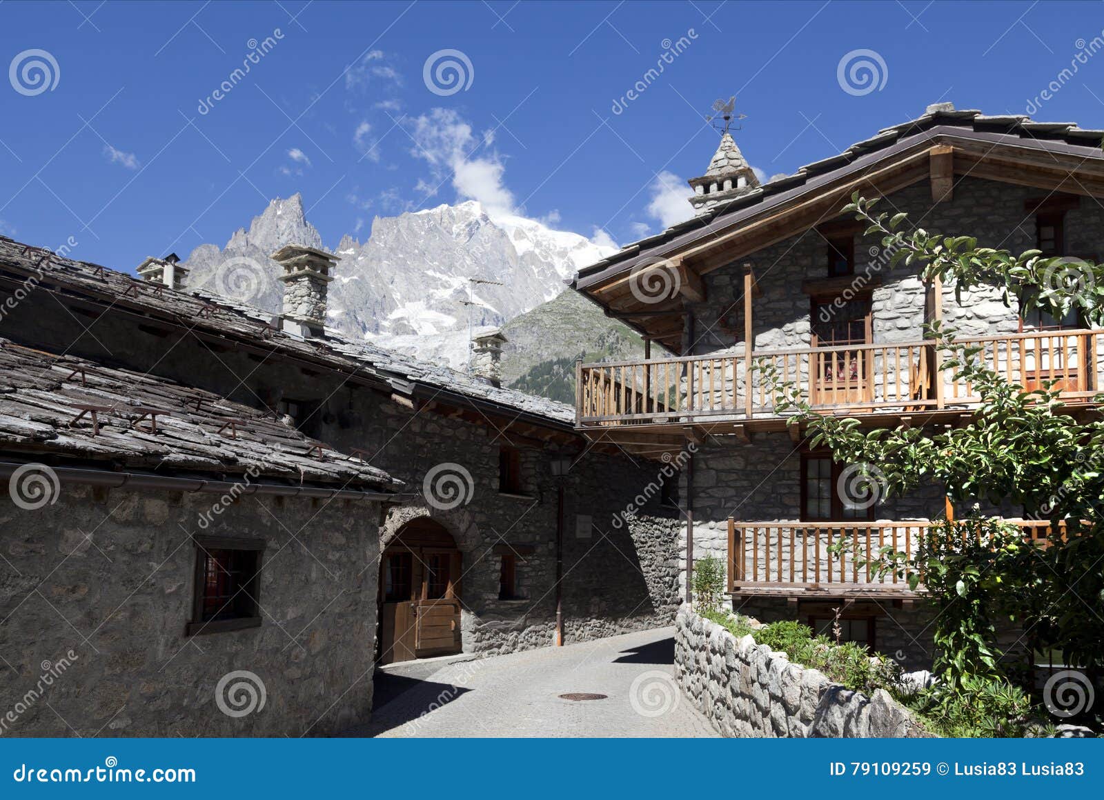 entreves courmayeur, a beautiful village with new monte bianco skyway