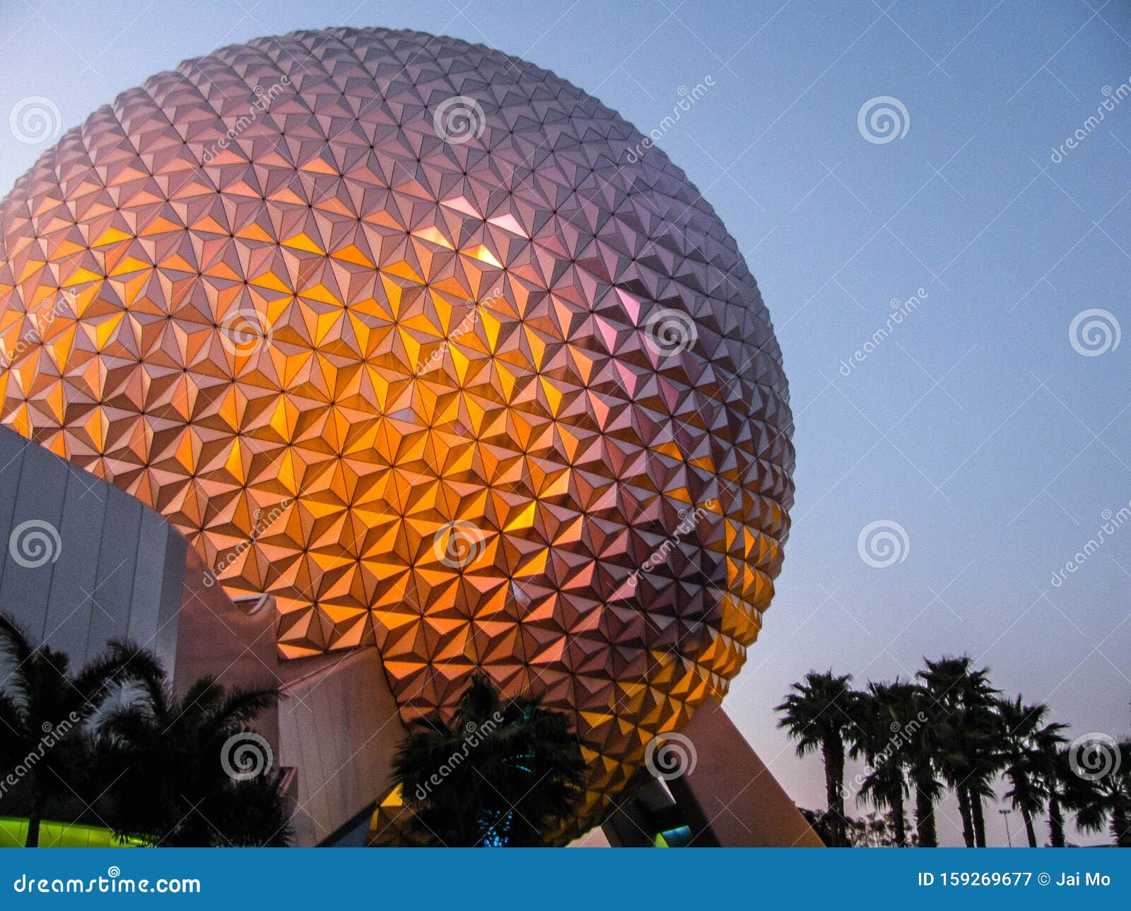 Epcot Spaceship Earth at Sunset Editorial Photography - Image of epcot,  world: 159269677