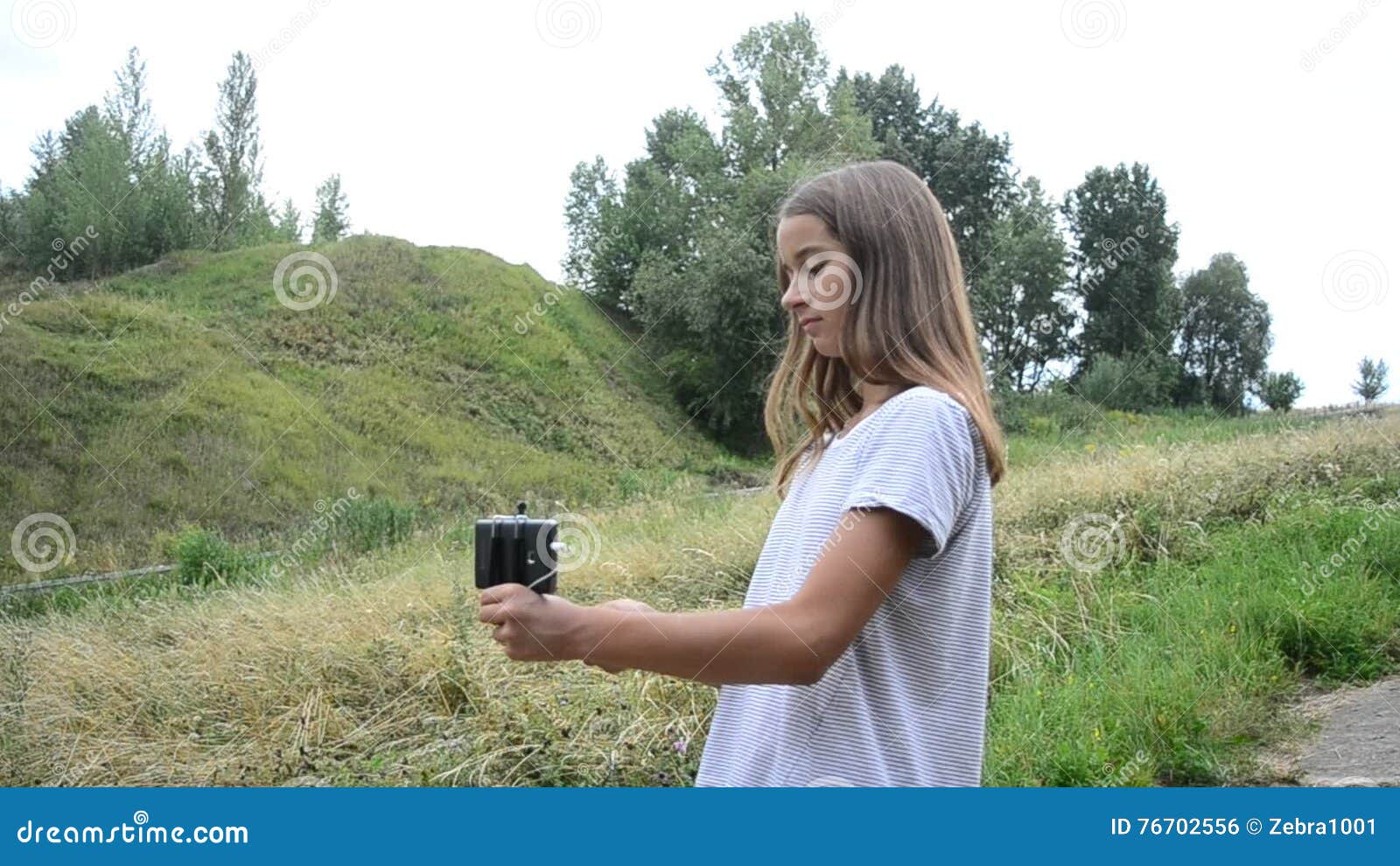 Girl wanted take selfie camera pic