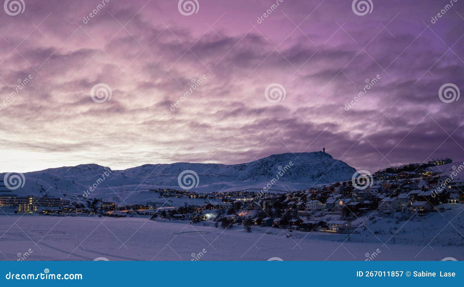 The epic pink sky view stock image. Image of dusk, natural 267011857