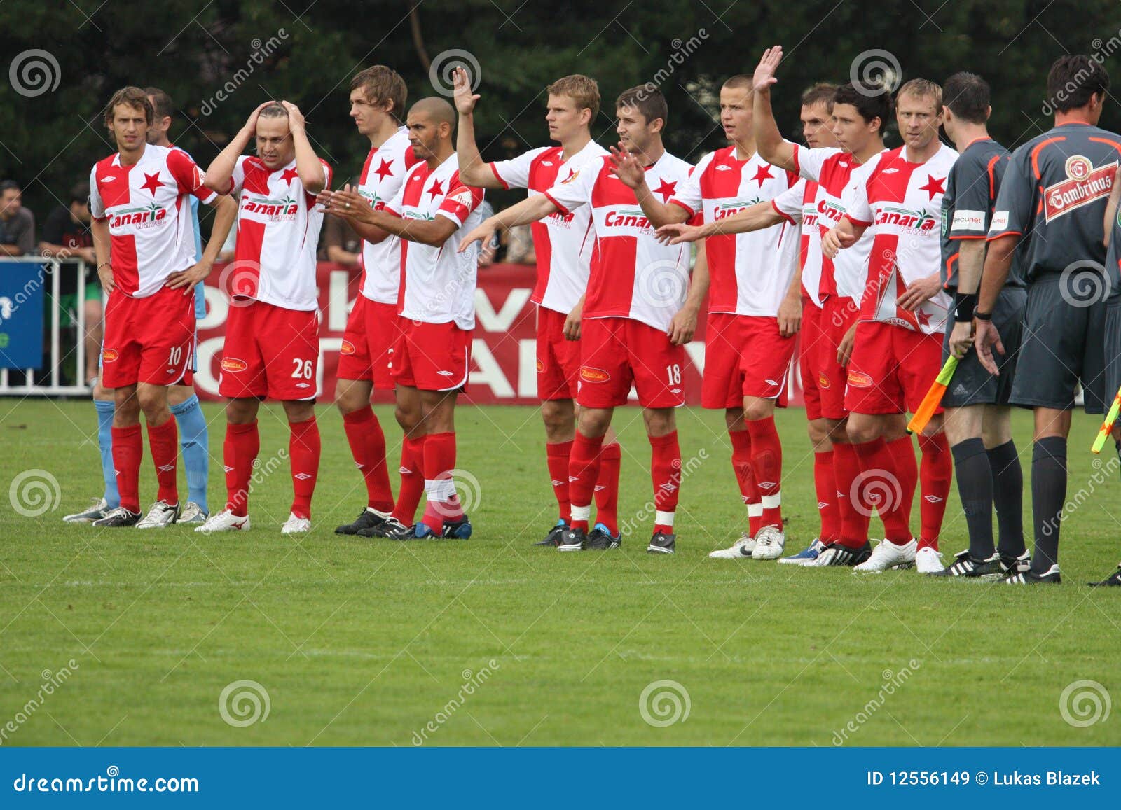 Equipe de Slavia Praga imagem de stock editorial. Imagem de campo - 12556149