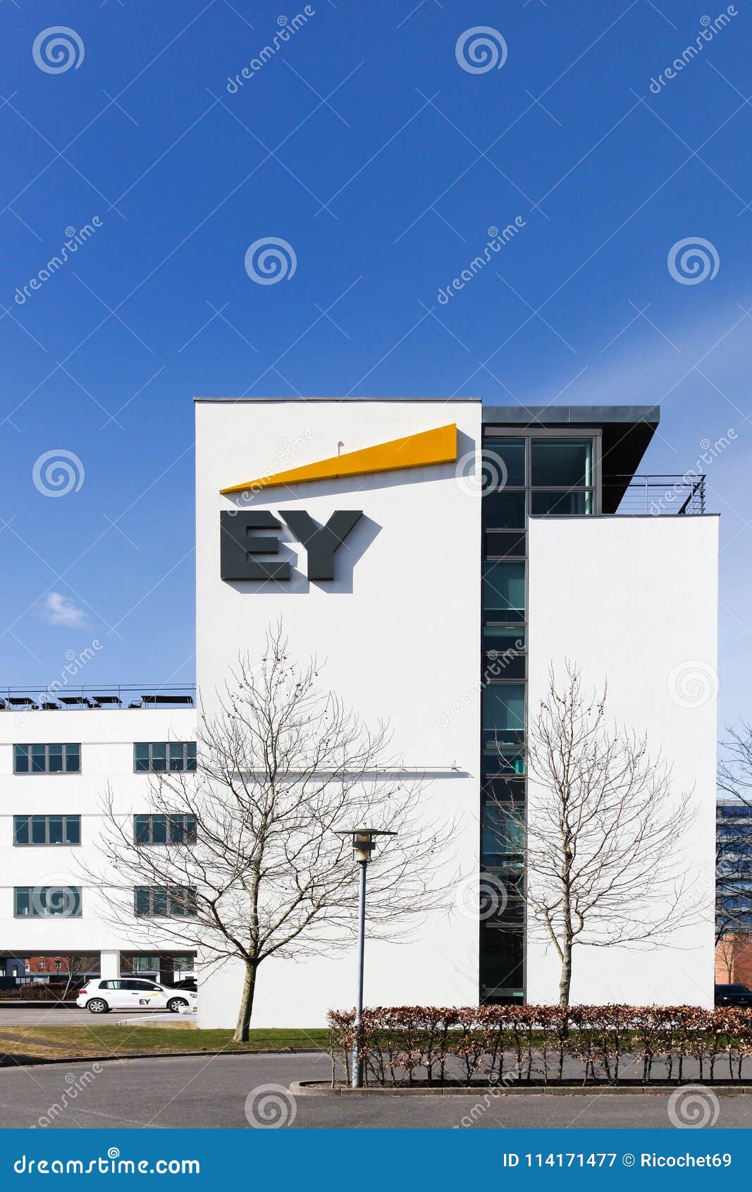 Ernst & Young Offices Building Editorial Photography - Image of building,  name: 114171477