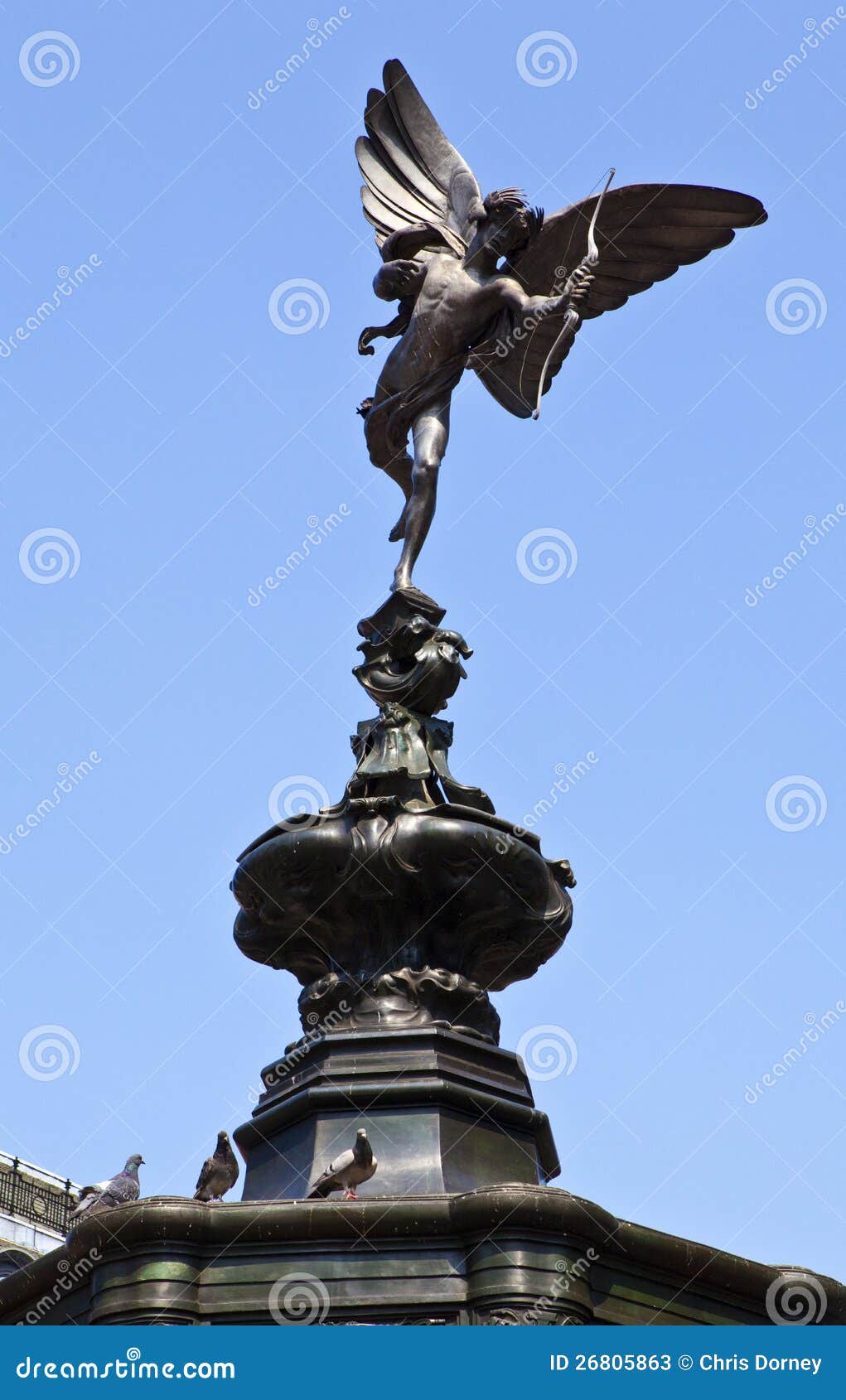 eros statue in piccadilly circus