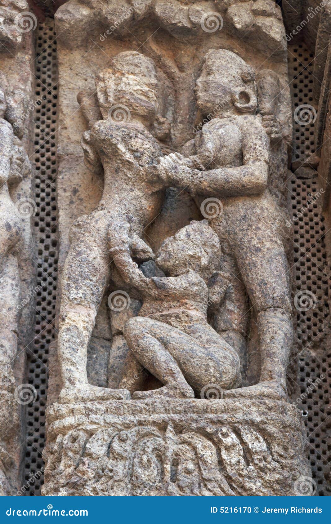 [Image: erotic-carving-konark-temple-5216170.jpg]