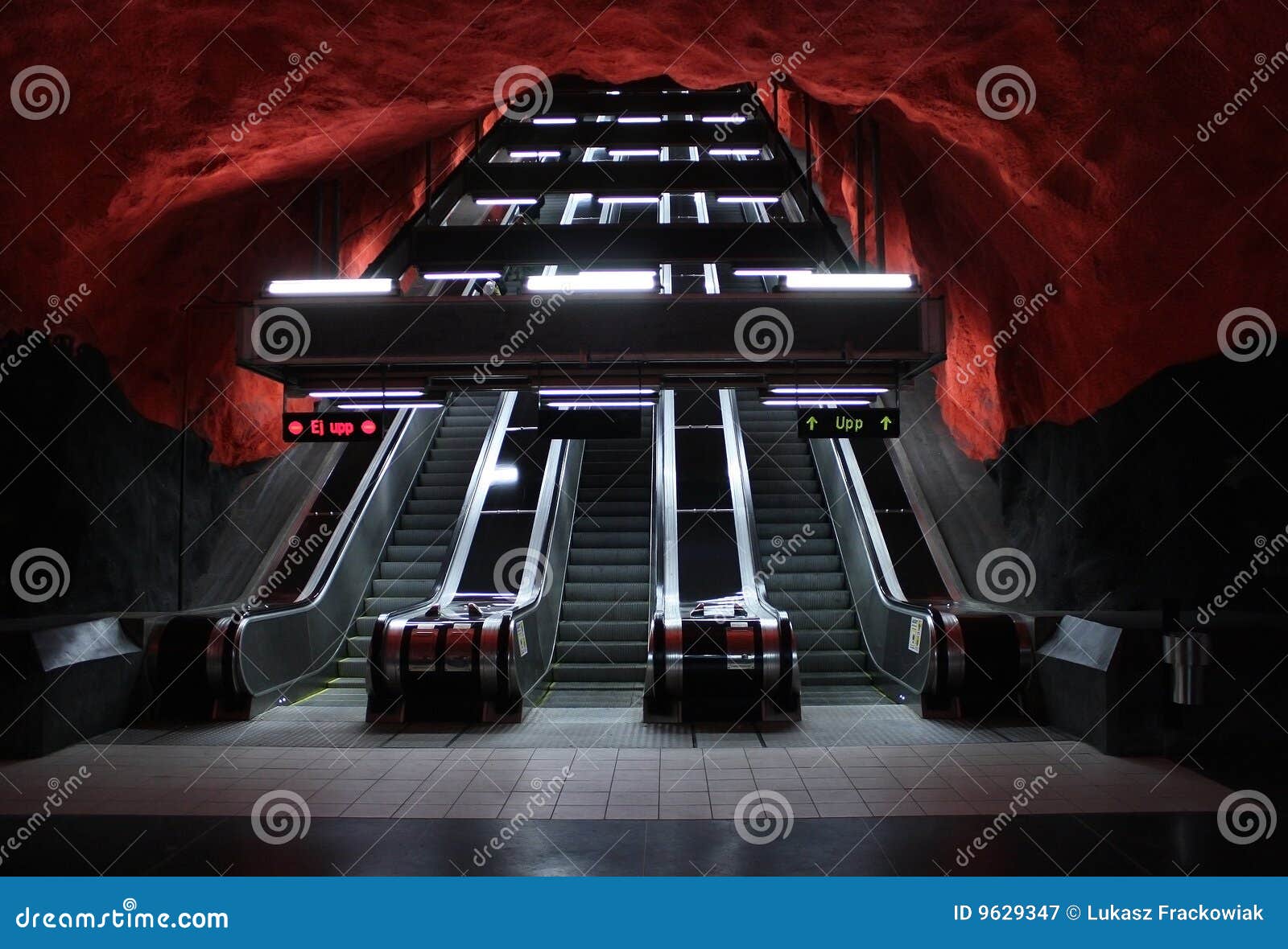 escalator stairs subway metro