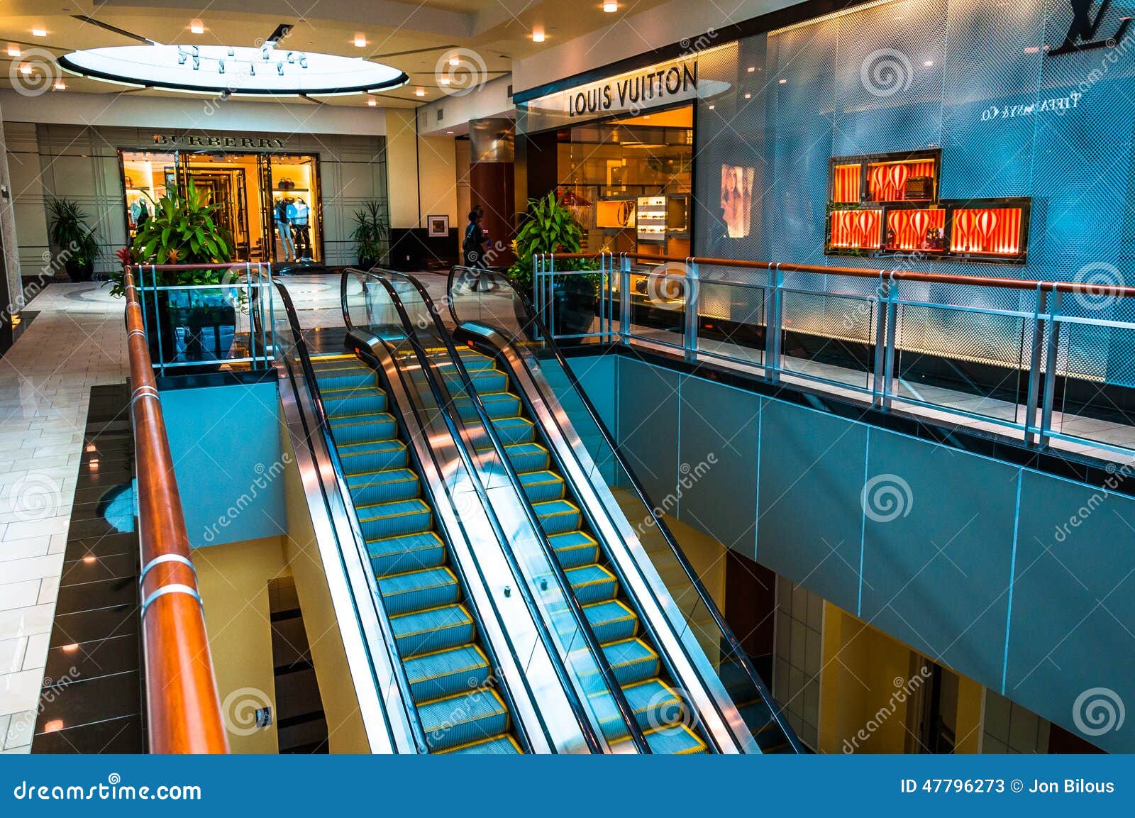 Escalators and the Louis Vuitton Store in Towson Town Center, Ma Editorial  Stock Photo - Image of corporate, entrance: 47796193