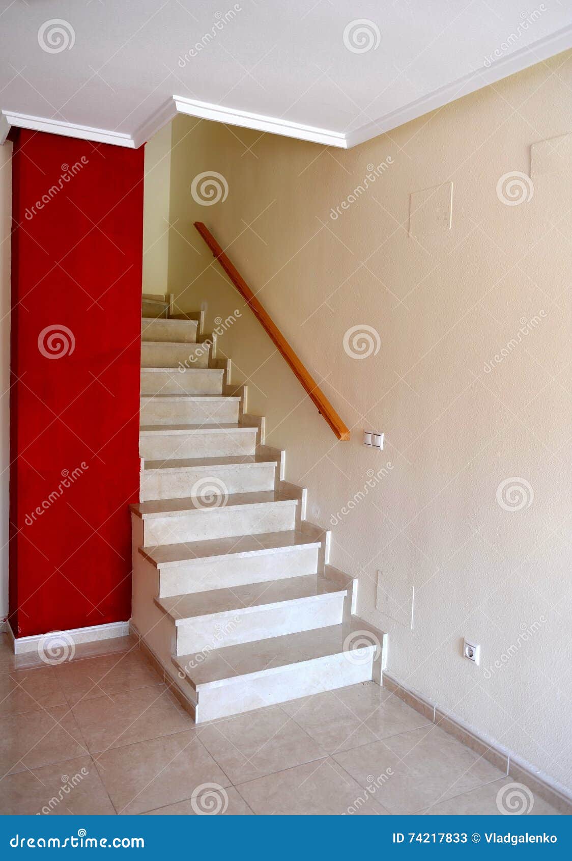 Escaleras a La Segunda Planta De La Casa Española De Torrevieja Imagen de  archivo - Imagen de escaleras, suelo: 74217833