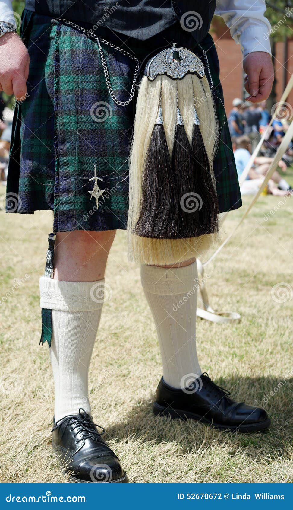 Escarcela De Los Montañeses De Escocia Escocesa Del Horsehail De La Falda  Escocesa Y Del Vestido Foto de archivo - Imagen de hombre, fuera: 52670672