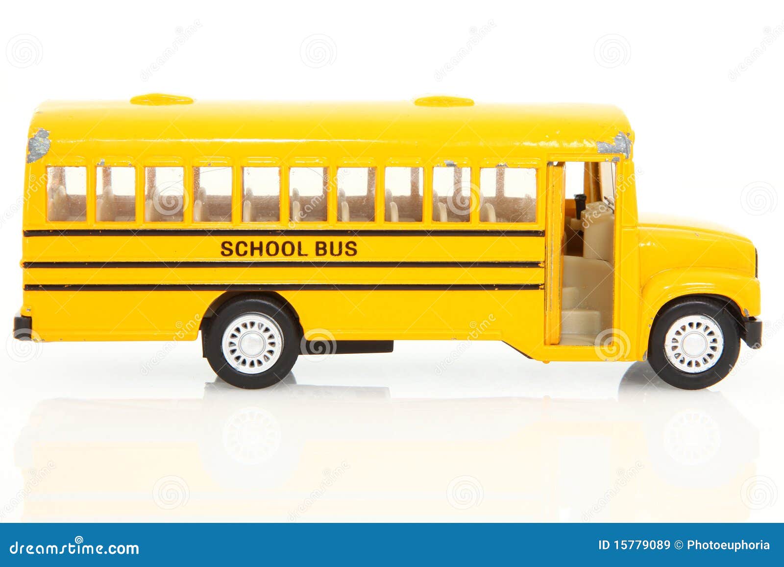 Autobús Escolar Del Juguete Foto de archivo - Imagen de estudiante,  escuela: 16897076