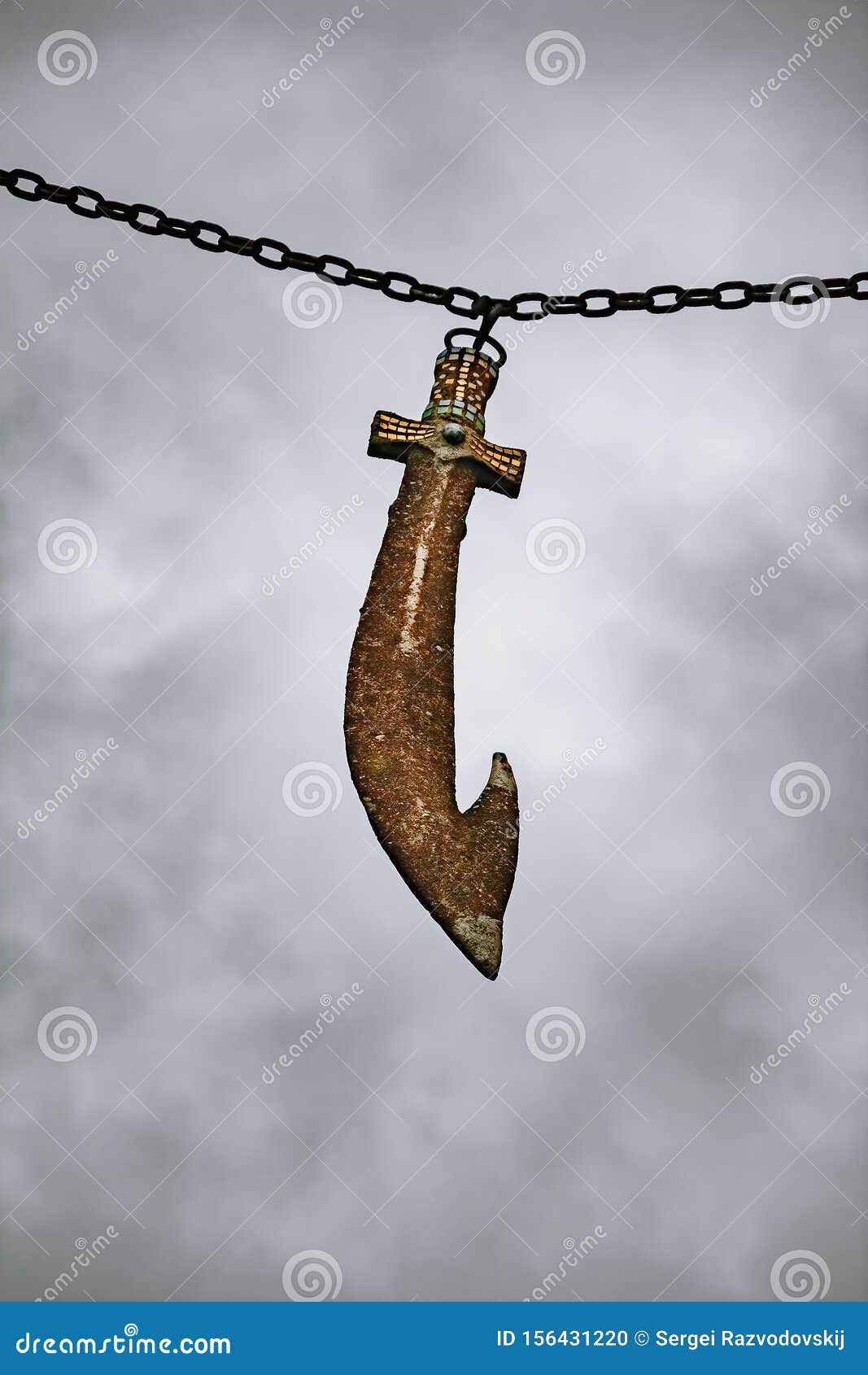 Espada La Cadena Foto de - Imagen de arma, oxidado: 156431220