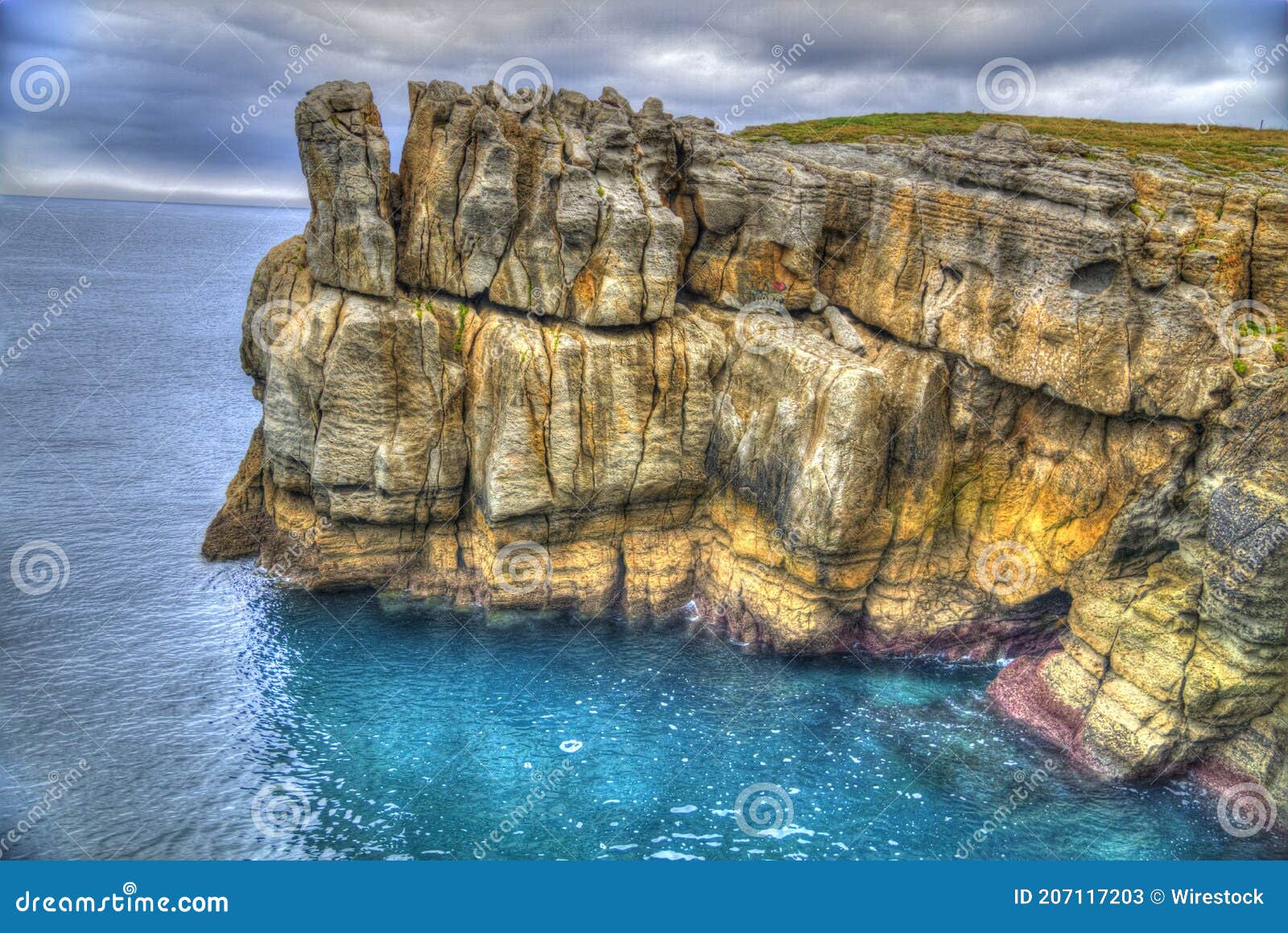 espectacular hdr de una toma fotografica del mar