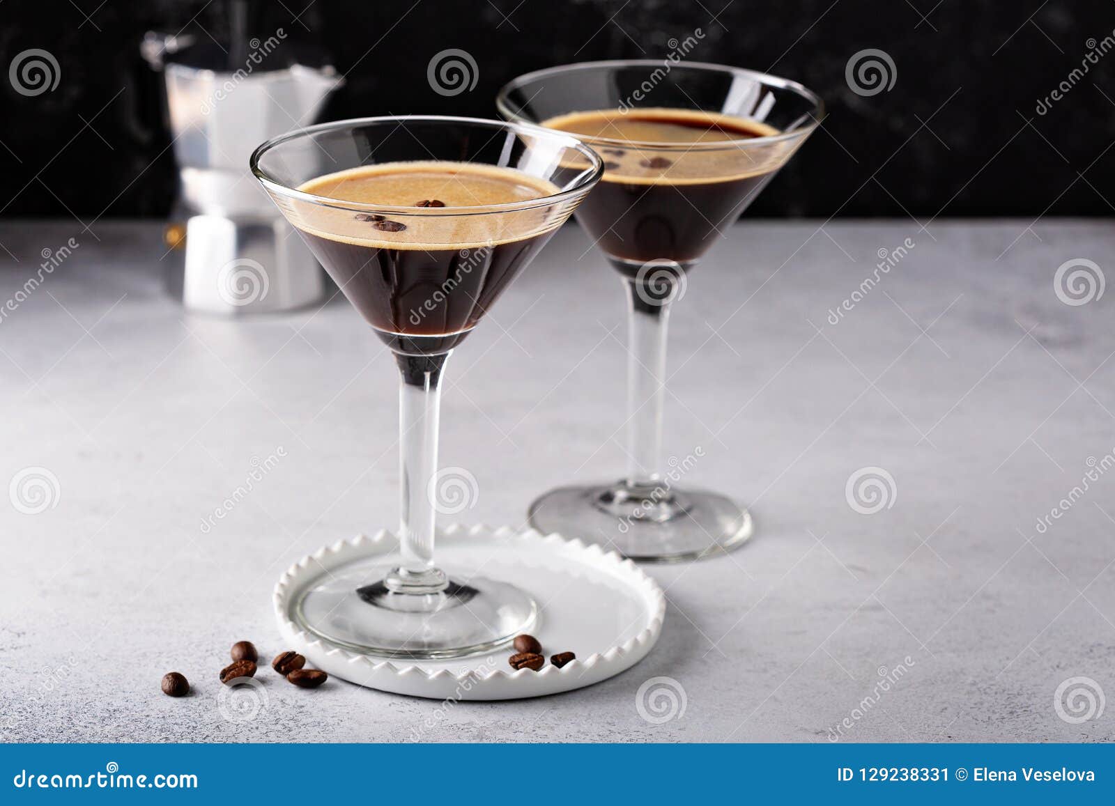 espresso martini in two glasses