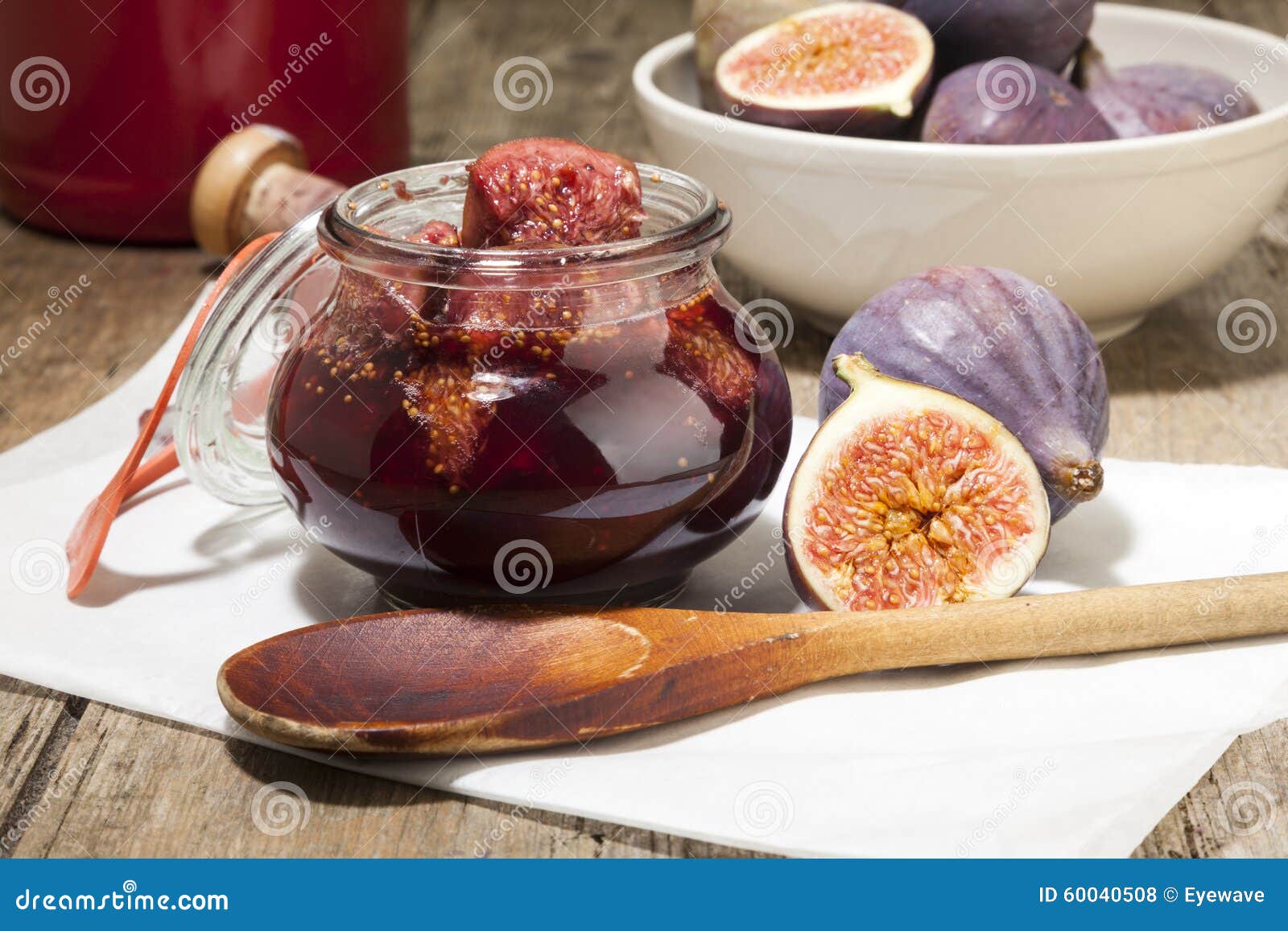 In Essig Eingelegte Feigen Im Portwein Stockfoto - Bild von feigen ... In Essig Eingelegte Feigen Im Portwein Stockfoto - Bild von feigen ...