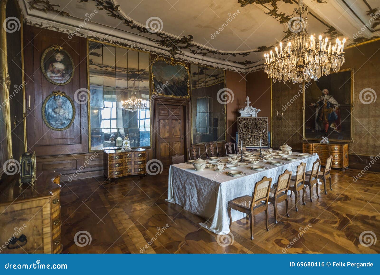 Esszimmer In Friedenstein Schloss Redaktionelles Foto Bild Von Schloss Friedenstein 69680416