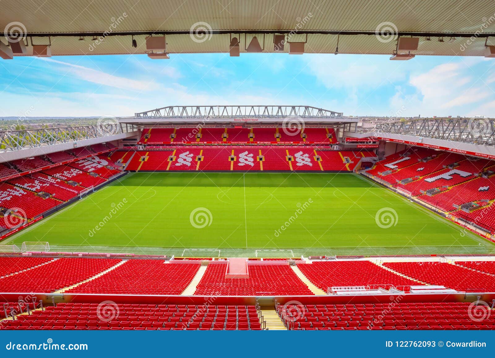 A Sala De Mudança No Estádio De Anfield Em Liverpool, Reino Unido