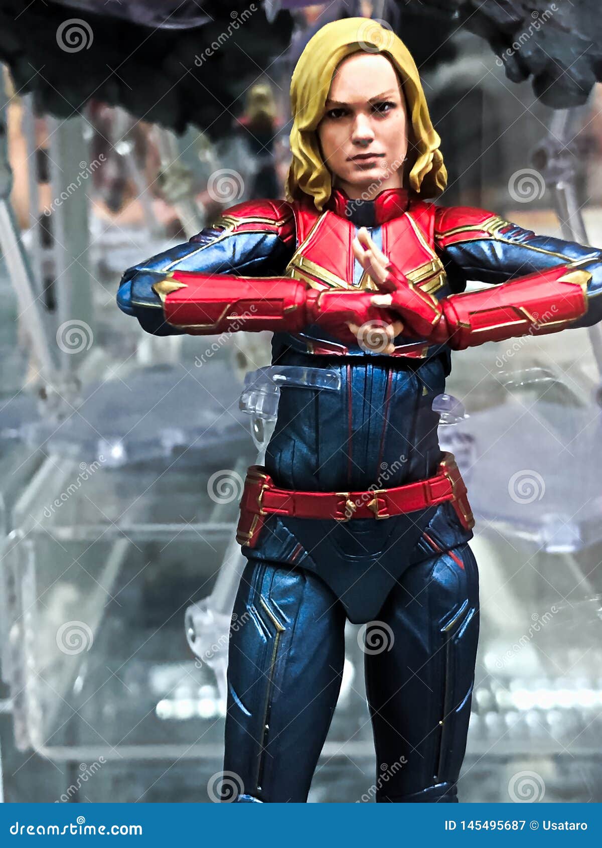 Estátua Capitã Marvel (Captain Marvel): Capitã Marvel (Captain