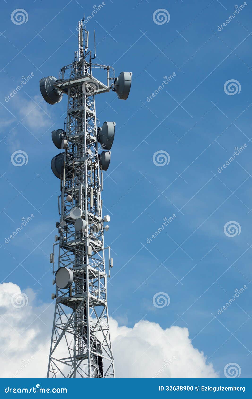 Estación base de LTE foto de archivo. Imagen de torre 32638900