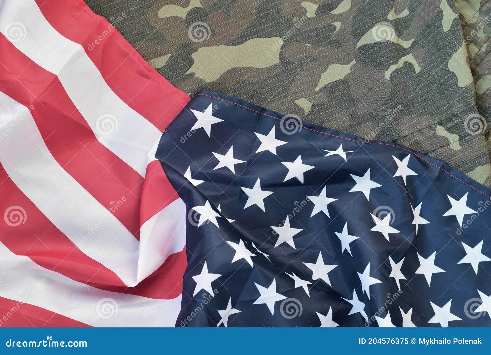 Bandeira Dos Estados Unidos Da América E Casaco-uniforme Militar Dobrado  Símbolos Militares - Faixa Conceptual De Fundo Para Os a Imagem de Stock -  Imagem de estrelas, americano: 170022083