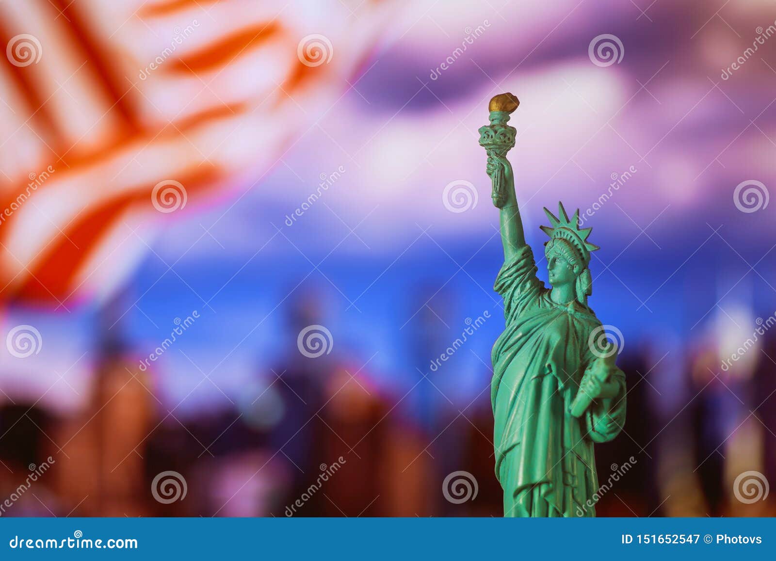 Juventud Kids Niños Ciudad de Nueva York Estatua De La Libertad Usa con el logotipo de Superdry edad 5-13